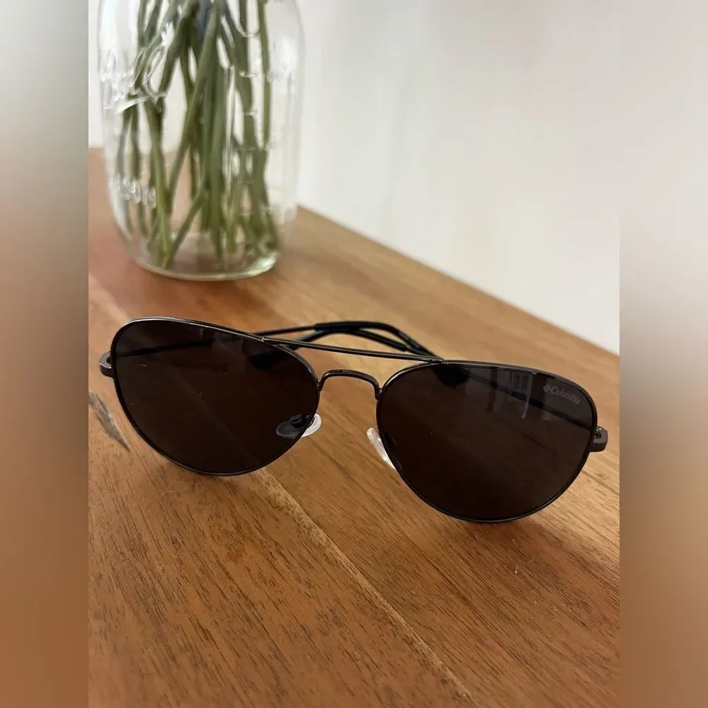 COLUMBIA Stylish Black Aviator Sunglasses 😎 Like New!